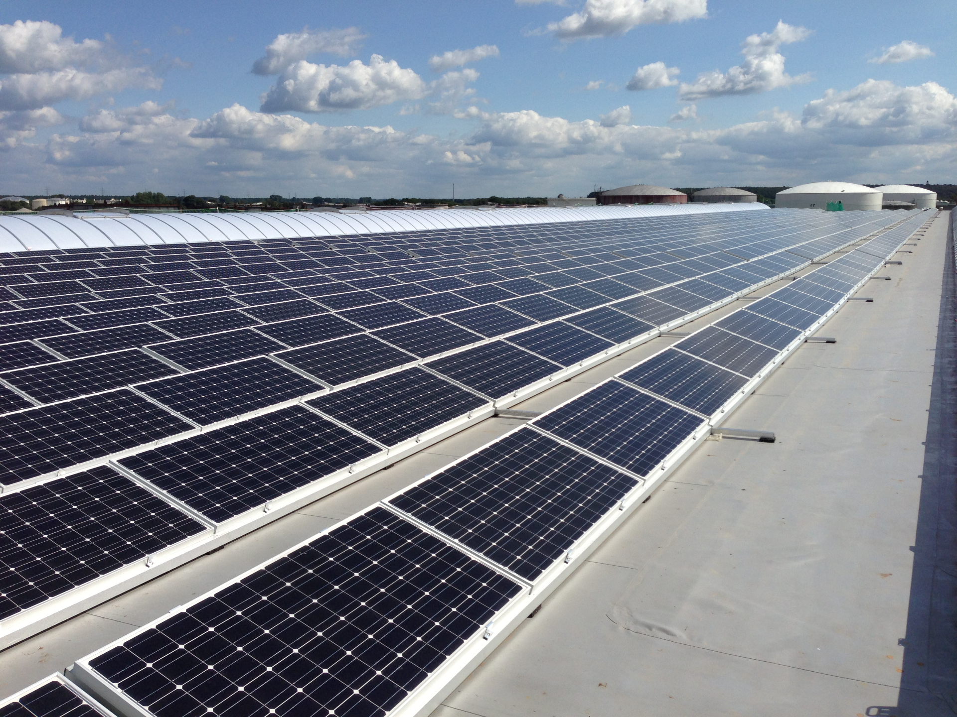 Luftaufnahme der PV-Anlage Spedition in Hünxe