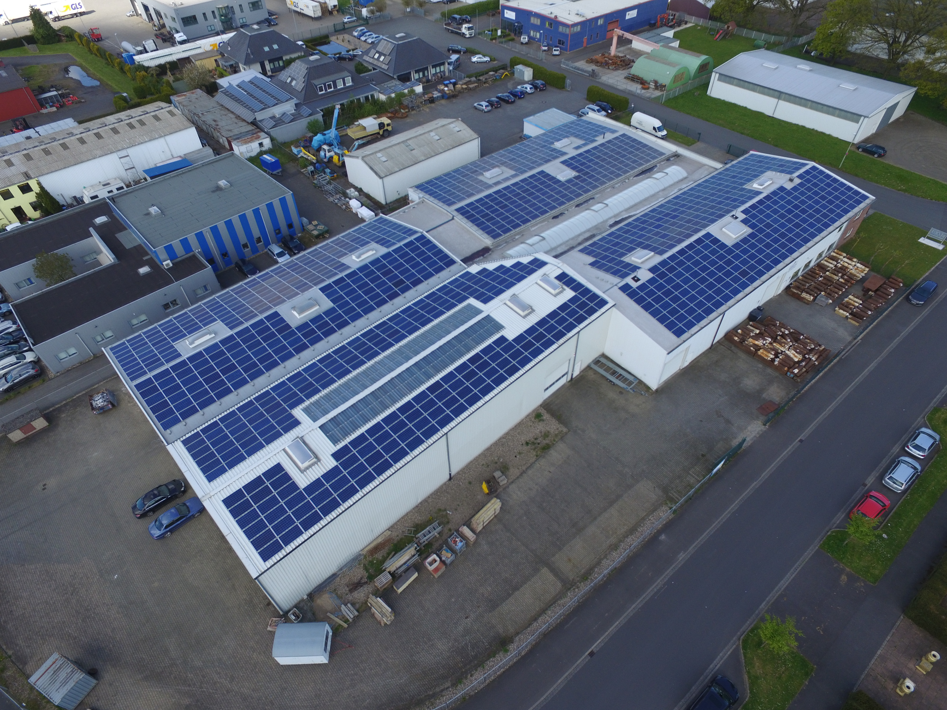 Luftaufnahme der PV-Anlage Schornacker in Wesel